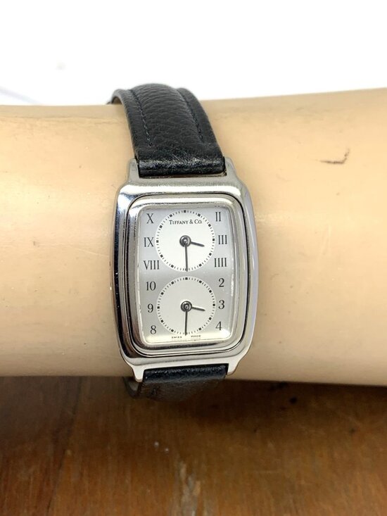 Tiffany & Co. Women\'s Watch L201 Dual Time Swiss Quartz Black Leather Strap 22mm main image 10